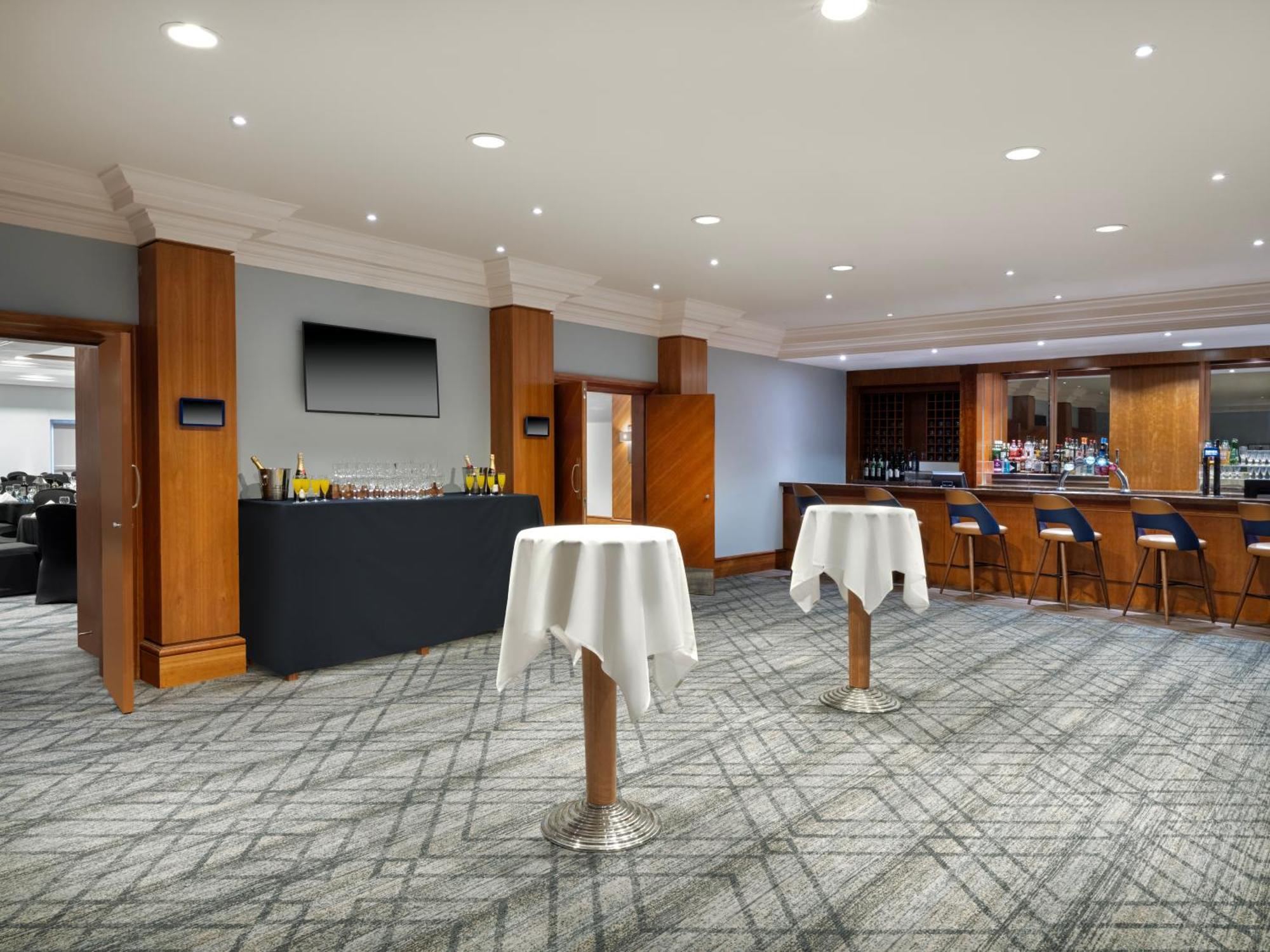 Delta Hotels By Marriott Cheltenham Chase Exterior foto